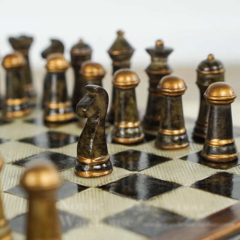 échiquier de luxe jeux d'échecs en bois de luxe, jeu d'échecs bois massif naturel avec pièces d'échecs en bois et échiquier en bois de luxe