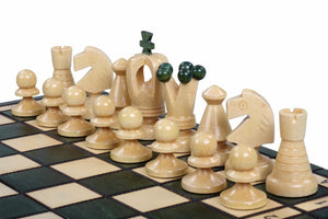 Pièces d'échecs en Bois artisanale de couleur blanche et verte