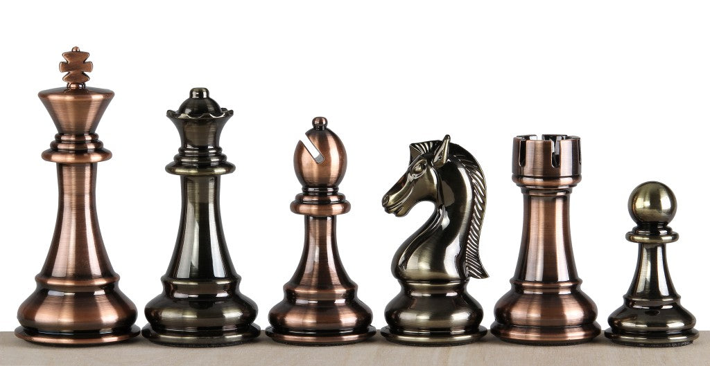 Pièces d'échecs en cuivre originales de luxe