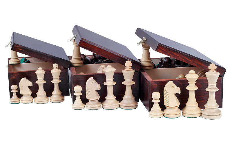 Coffret de rangement en bois en pièces d'échecs trois tailles