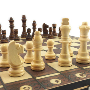 jeux d'échecs en bois de voyage magnétique avec pièces d'échecs en bois staunton et échiquier en bois naturel