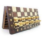 Charger l&#39;image dans la galerie, jeux d&#39;échecs en bois de voyage magnétique avec pièces d&#39;échecs en bois staunton et échiquier en bois naturel
