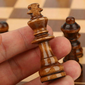 pièces d'échecs en bois
