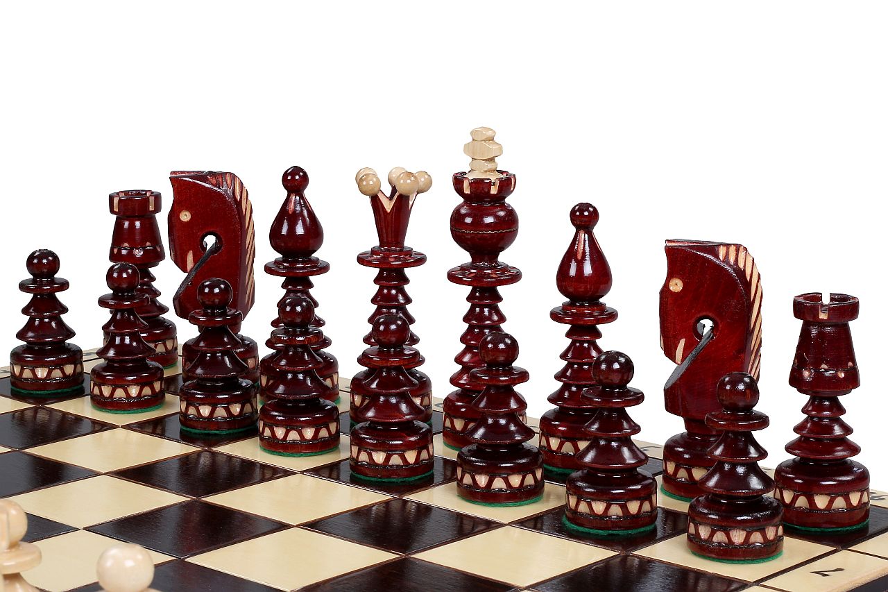 4 Féroce chevalier en bois de rose doré Pièces d'échecs Staunton 4 Féroce chevalier en bois de rose doré Pièces d'échecs Staunton