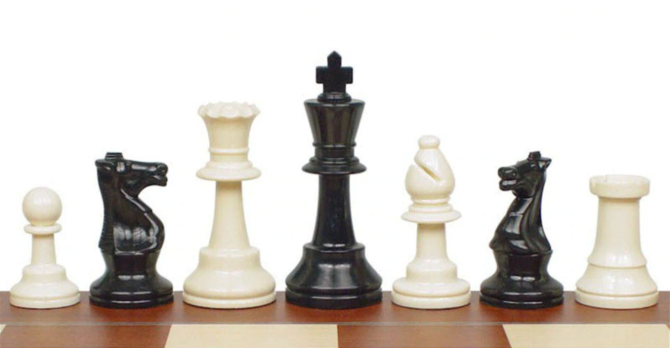 Pièces d'échecs, pièces d'échiquier originales, jeu d'échec design, pièces d'échecs en bois, jeu d'échec , echec , echec et mat , jeux d'échec , jeu d'echec , pièces d'échec en plastique, pièce de jeu d'échec